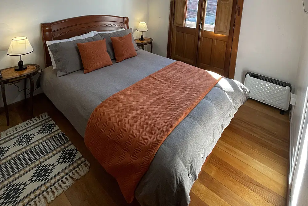 Habitación Doble con Balcón en hostal casa Torino